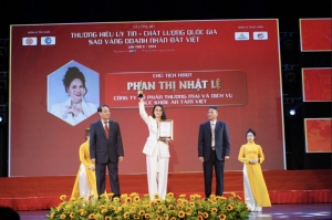 ceo phan thi nhat le  nguoi lanh dao xuat sac voi tam nhin suc khoe vi cong dong