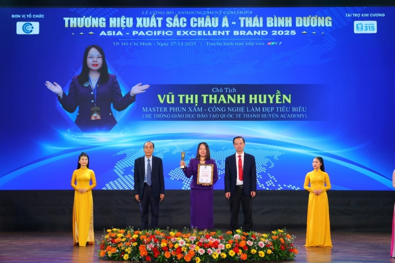 nu doanh nhan vu thi thanh huyen   dau an lanh dao ban linh tai le vinh danh  thuong hieu xuat sac chau a   thai binh duong 2025