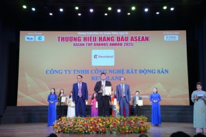 revoland duoc vinh danh top 10 giai phap cong nghe bat dong san hang dau asean