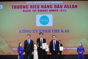 the kas xuat sac don nhan giai thuong  doanh nghiep doi moi sang tao trong van hoa giai tri 2025
