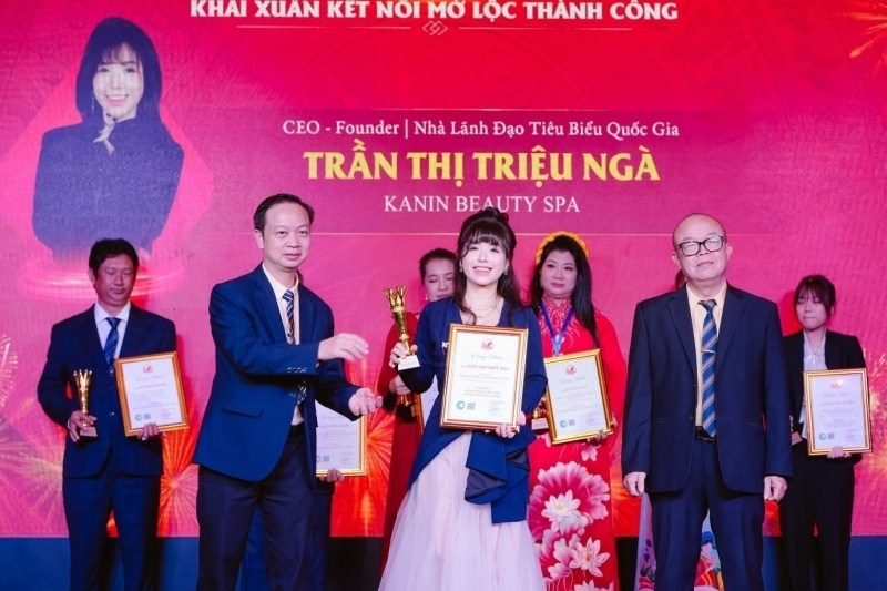 doanh nhan tran thi trieu nga   ceo   founder kanin beauty spa duoc vinh danh  nha lanh dao tieu bieu quoc gia